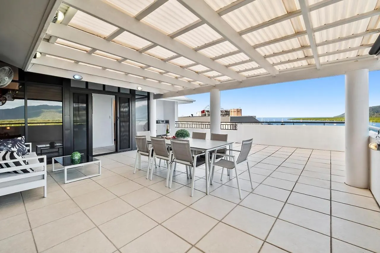 Luxury Oceanview Penthouse Cairns City Apartment