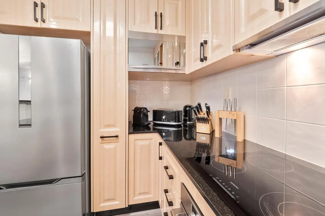 Luxury Oceanview Penthouse Cairns City Apartment