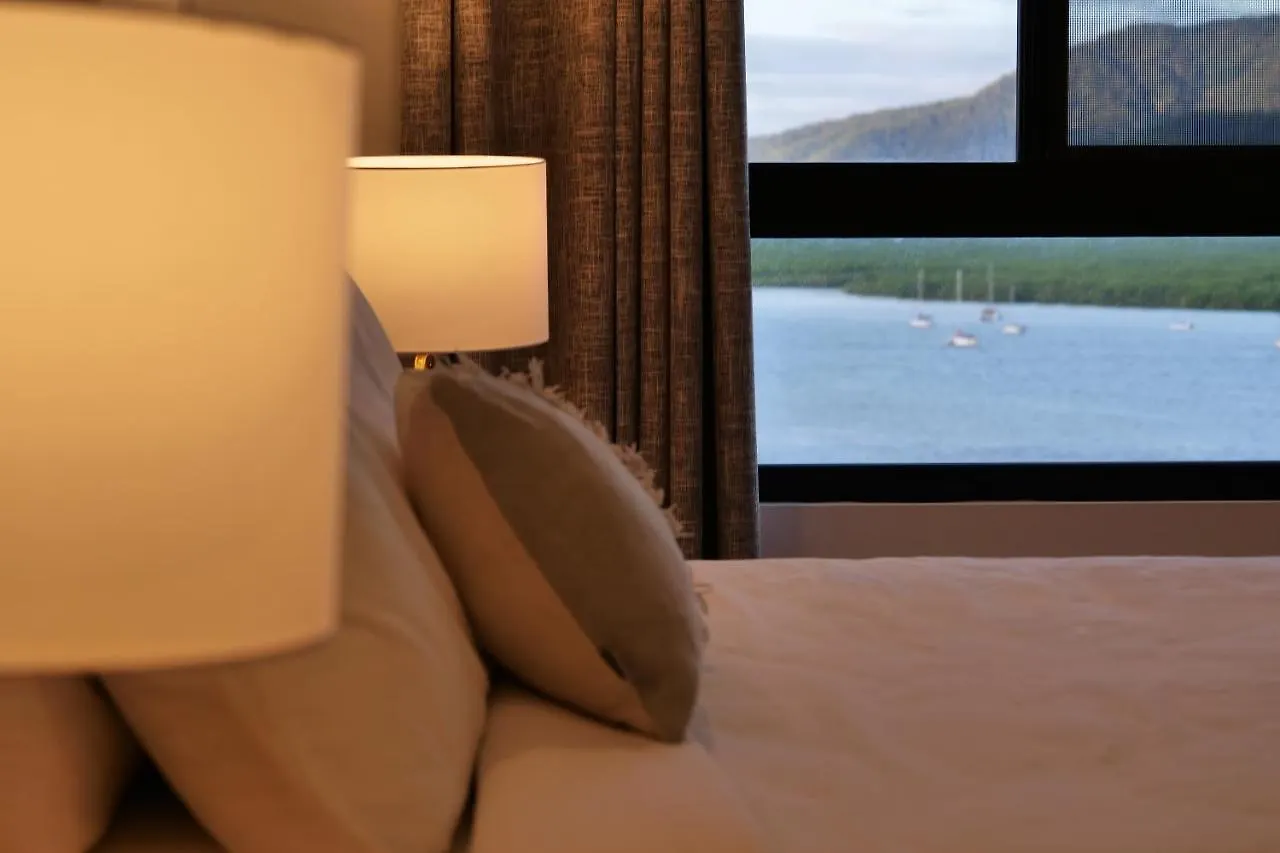 Luxury Oceanview Penthouse Cairns City Apartment